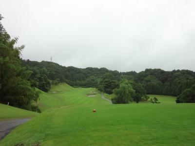 雨の中、ゴルフに行ってきました