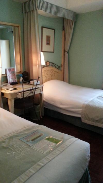 有楽町で立ち食い寿司