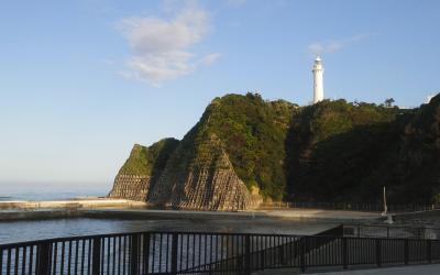 潮岬灯台　美空ひばりさんの歌碑を偲ぶ