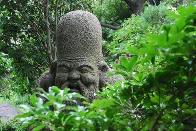 山里を散歩しているような五島美術館の庭園（東京）