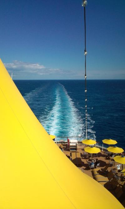 紺碧の海と空に白い航跡を残して～美しいエーゲ海クルーズ♪　vol.2　コスタ・ファッシノーザの船内ツアー♪