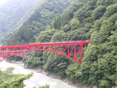 初夏の黒部峡谷鉄道