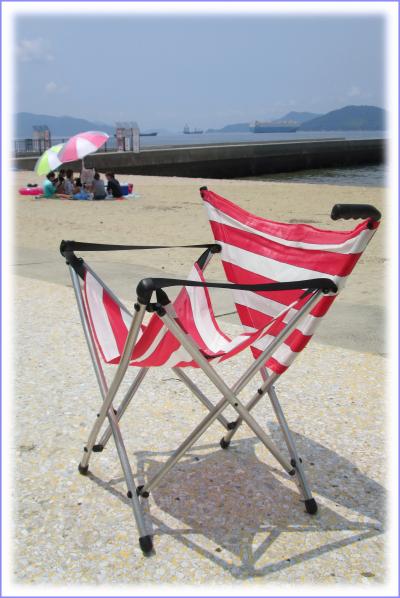 Solitary Journey ［1409］ カニさん ミ[ﾟ　ﾟ]ミ こんにちは。砂浜はアッヅイですネー！＜ささやかなひととき♪ベイサイドビーチ坂＞広島県坂町