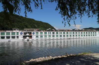 推定真夏日のパッサウを歩く