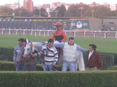 2014 サン・イシドロ競馬場で、のんびりレースを楽しみました！