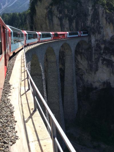 【５２】【レイティッシュ鉄道アルブラ線】ここはスイス。語学力初級の還暦女子、空の巣症候群の無気力状態から脱出を試みた。1人旅、イタリア縦断２ヵ月半