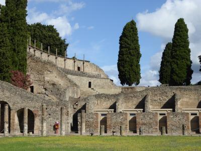 真夏の優雅な南イタリア旅行　ナポリ×プーリア州♪　Ｖｏｌ５（第２日目午前）　☆ポンペイ（Pompei)：古代ローマを馳せながら♪