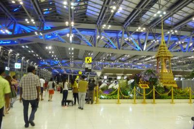 バンコク・ストップオーバー。到着からホテル、街歩き