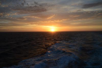 北に沈む夕日　北から上がる朝日　オスロからコペンハーゲンまでの船旅
