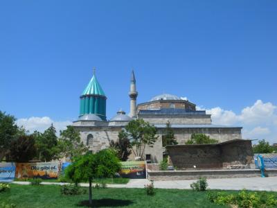 念願のトルコ真夏の9日間の旅四日目はコンヤでムハンマドの髭を求めて