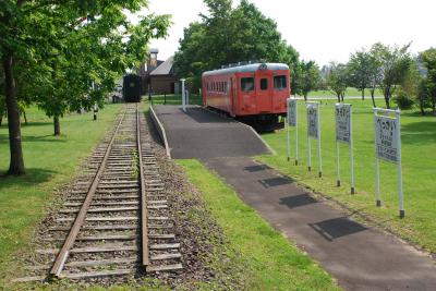 町営バスで広大な別海町を満喫し、鉄道記念館を訪れます（北海道）