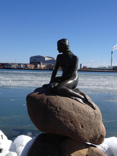 アンデルセンの世界へ