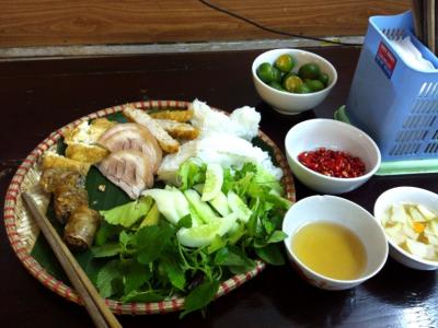 ハノイで食べてきましたよ～。この夏の「孤独のグルメ」のシーズン２です。