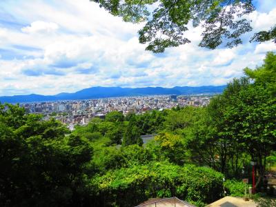 京都市内に５箇所あると言われている「坂本龍馬像」を探し伏見から嵐山までチャリで走る