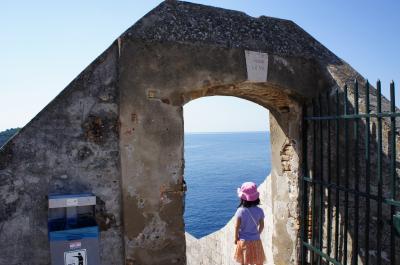 ドゥブロブニク旅行　紺碧のアドリア海へ