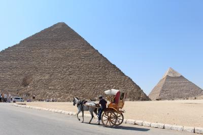 暑っつつ・・・真夏のピラミッド　（2014/8　イスタンブール・ミコノス・ギザ・香港④）