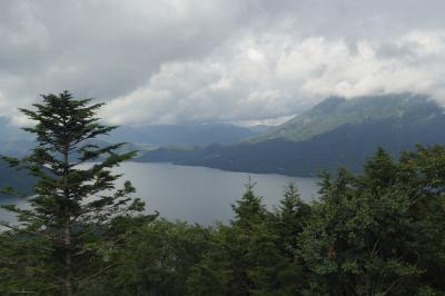 日光１泊で２つの山登りの旅　NO１．途中出合ったのはたった８人！さびしかった半月山ハイキング