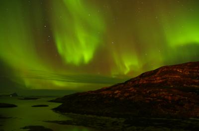 フィヨルドの街を散策　夜はオーロラ三昧