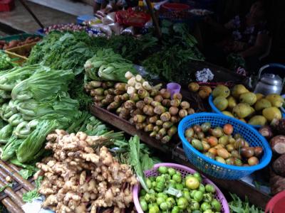 ヤンゴン市内をぶらぶら歩く・その１