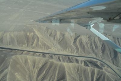 南米をイク！2014/09③翼には興奮をのせて。ナスカの地上絵フライト。