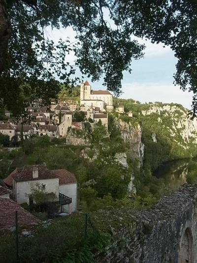 France in 2013vol.1 ～「フランスの最も美しい村」のひとつ ロット川を眼下にたたずむサン・シル・ラポピー～