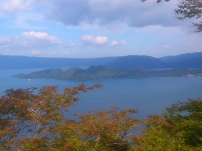 十和田湖と奥入瀬渓流の雄大な自然を満喫