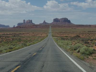 アメリカ西部　感動の旅（6）モニュメントバレー