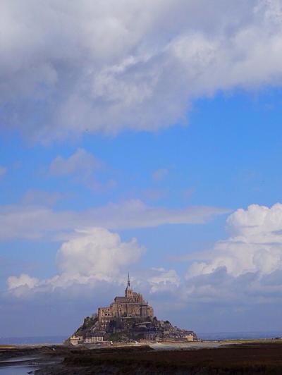 ラピュタが最後に出現してくれ日本人として感動する***お天気良くなくって、寒かったよ！パリ⑤