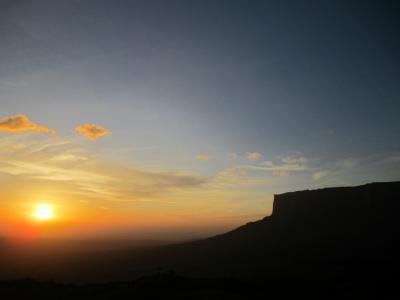 テーブルマウンテン「ロライマ山」に登る　④