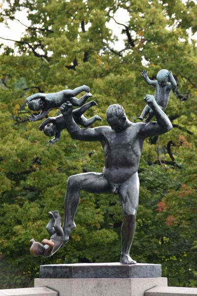 美女？？一人、きた～、待ちに待った夏期休暇！！＊行きはJAL Fクラス、帰りはJAL Cクラスにて、北欧3カ国（ノルウェー、スウェーデン、フィンランド）気ままに回っちゃう。　6泊8日2日目ガッツリオスロ観光、やっぱりトラブルあり。。。忘れ物しちゃ・・・だめよ～、ダメダメ。