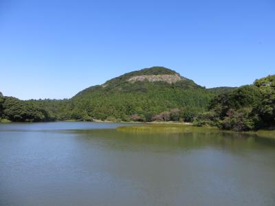 白岳(372.7m)にのぼる　10/15