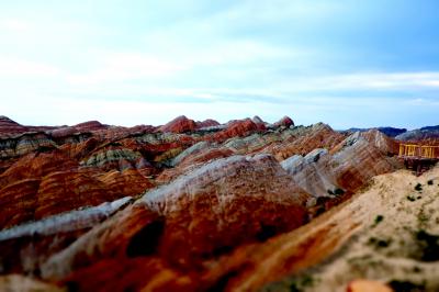 2014夏 七彩丹霞ってどうなの?確かめる旅 ④ミナミニシヘ、怒濤の張掖一日游 啖呵?短歌?丹霞!編