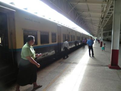 2014　悠久のミャンマー１　～バガンへの道　Sleeper Coachで遠路はるばる～