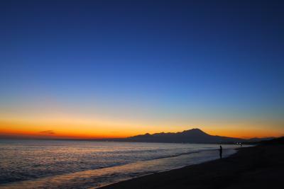 夜明けの国立公園大山＝弓ヶ浜半島から撮影   2014.10.18