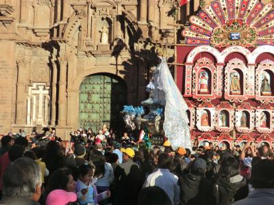 標高3399m、もう高山病にはならないぞォ-！そろ～りクスコ散策　　　　♪コルプス・クリスティ祭も楽しみました♪