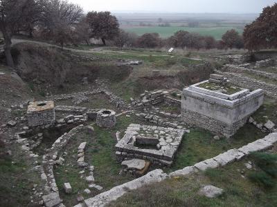 トルコ史跡巡りの旅（９）トロイ遺跡のアテナ神殿。