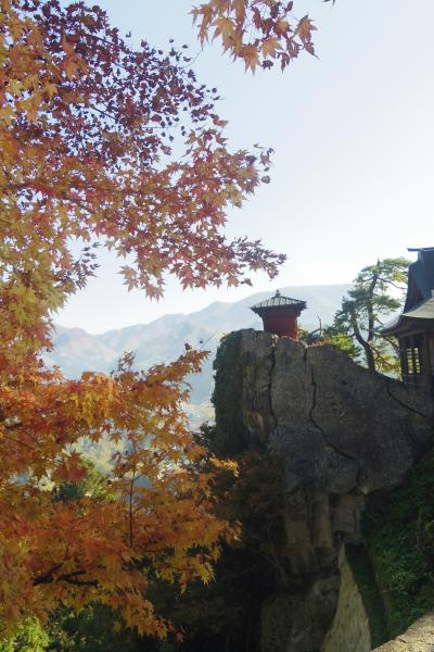 紅葉にはちょっと早かったけど、人がいっぱいの山寺