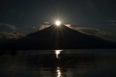 山中湖でダイヤモンド富士撮影
