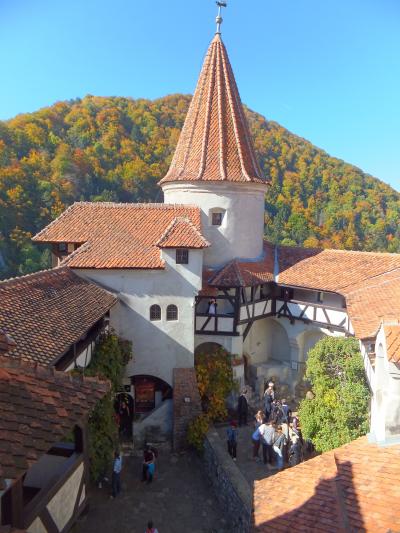 中世の面影に魅せられたブルガリア・ルーマニアの旅⑨ =ブラン城・プレジュメール要塞教会= ～ガイドブックにない風景～