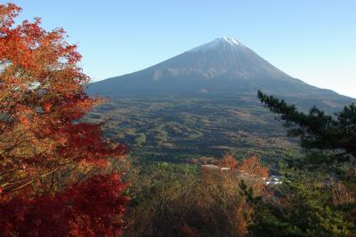 富士五湖のそばにある紅葉台は、富士山が目の前に対峙するベストスポット