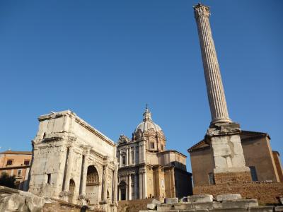 ローマ【トレビの泉、フォロ・ロマーノ、スペイン広場、パンテオン、ナヴォ―ナ広場、コロッセオ、ヴィクトリオ・エマヌエーレ2世記念堂、サンタンジェロ城】 ~イタリア10日間 その9~