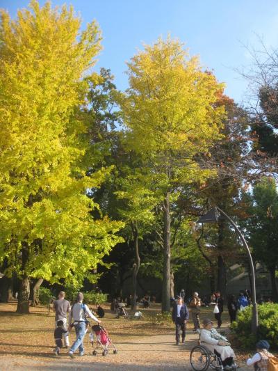 3連休の上野公園は大賑わい