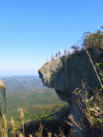 紅葉があればラッキー。時には船旅、鋸山