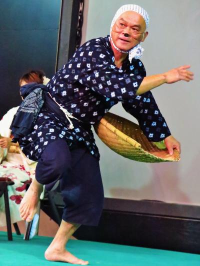 松江e 安来節ショー どじょうすくい踊り:本場　☆コミカルなステージ