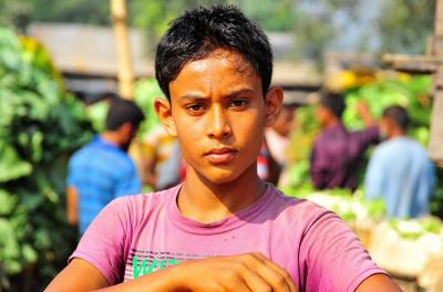 ちょうど１０年後のバングラデシュ再訪 　５マハスタン村の野菜市場