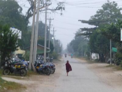 マンダレーからティーボーへオジン一人