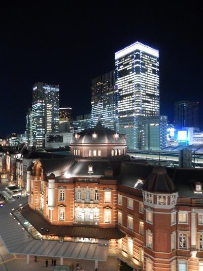 東京駅丸の内駅舎付近の夜景②ＫＩＴＴＥ　６階屋上からの風景