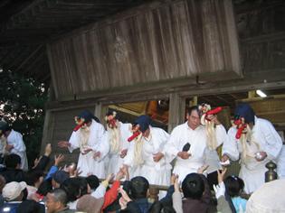 今日は笠間で日本三大奇祭「悪態祭り」があるよ！行ってきます。