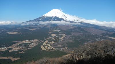 年の締めは愛鷹山より富士を見て