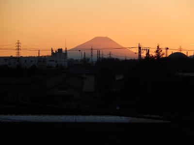 1月3日ふじみ野市より影富士を眺める